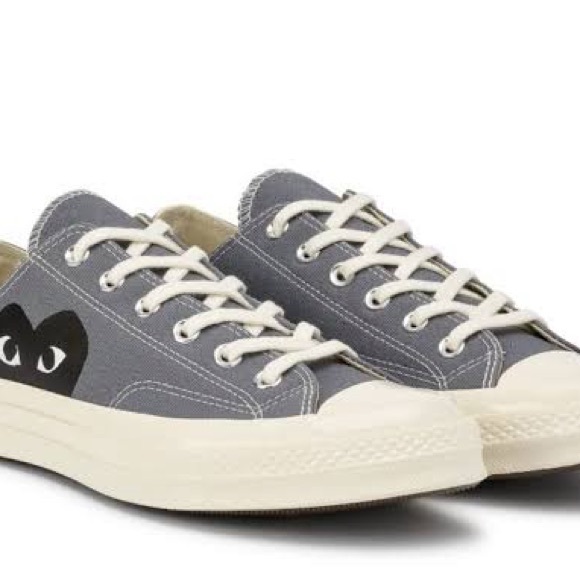 Converse x Comme des Garçons PLAY Chuck 70 Low Top - Picture 2 of 5